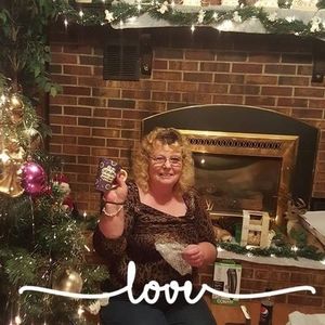 Meet your Posher, Gloria